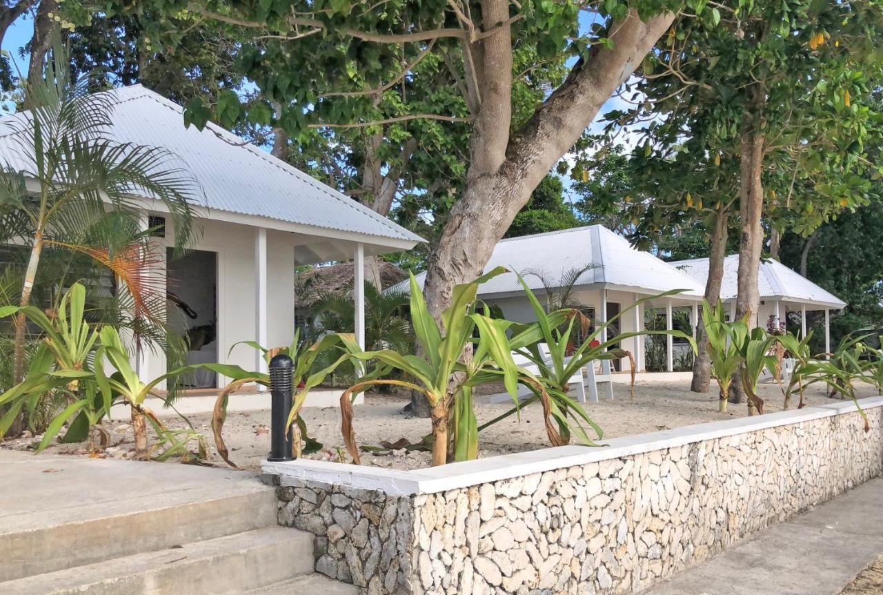 Coco Beach Resort Port Vila Bagian luar foto
