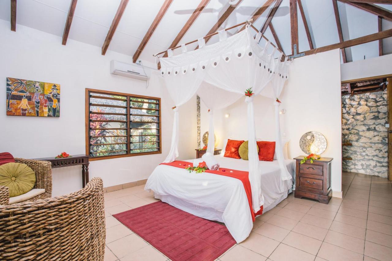 Coco Beach Resort Port Vila Bagian luar foto