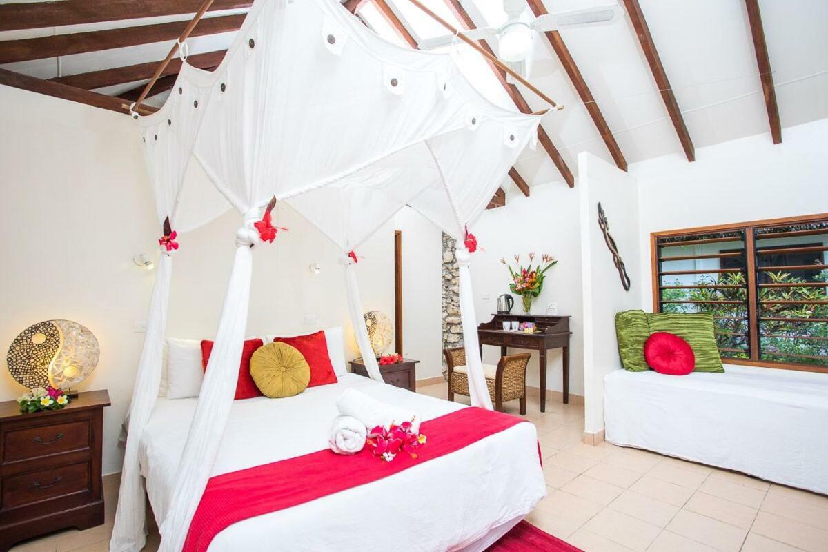 Coco Beach Resort Port Vila Bagian luar foto